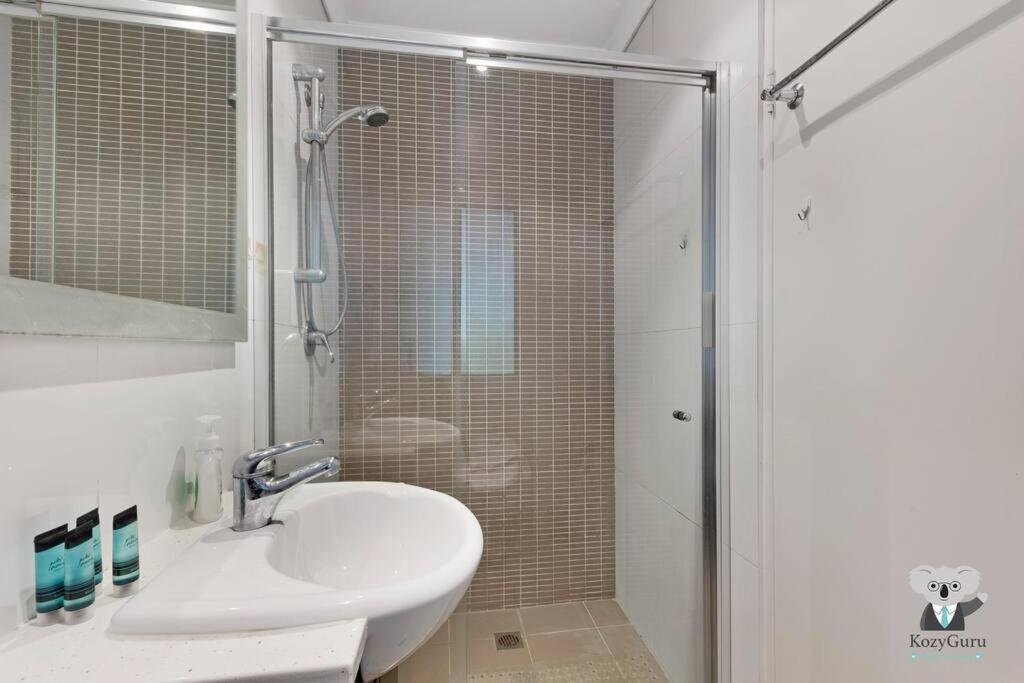Apartment Kozyguru / Allawah / 2 Bed Kozy / Nal015